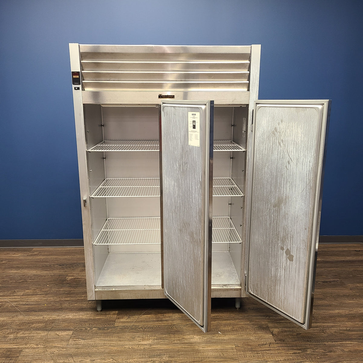 Traulsen G20012 Reach-In Refrigerator (Used) No. 1082601