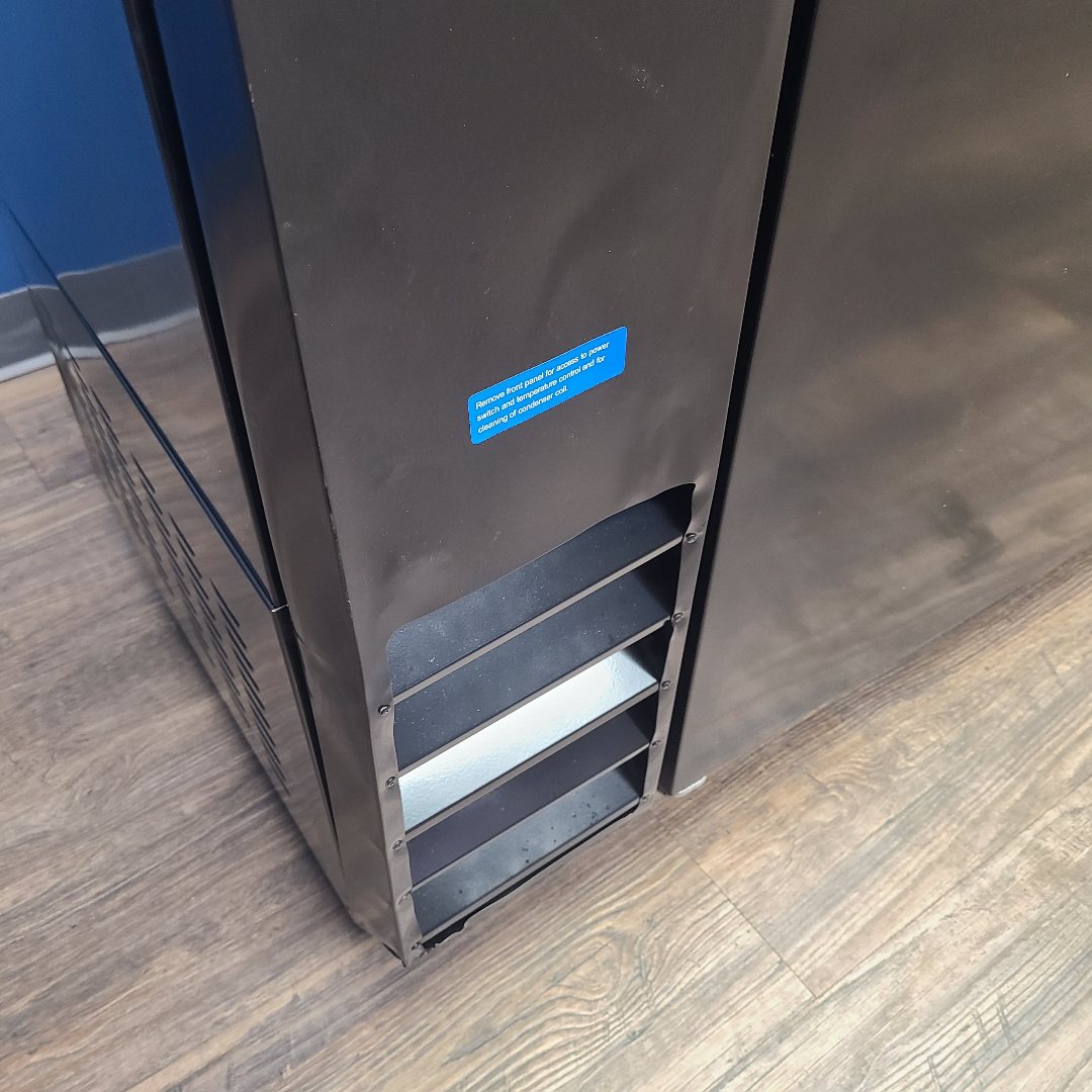 Arctic Air ABB72 3 Door Back Bar Refrigerator (Scratch & Dent 6760)