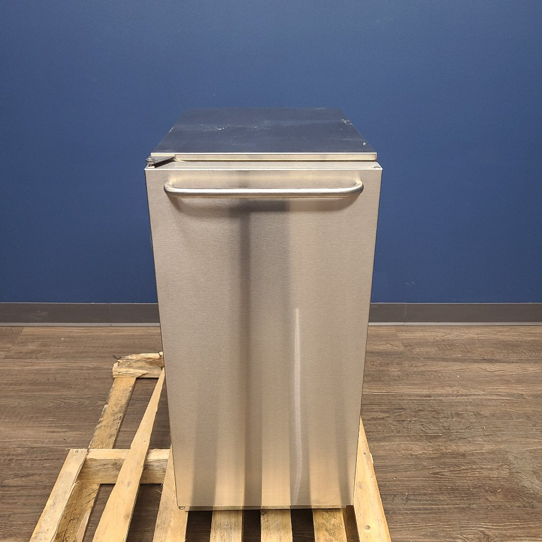 Scotsman CU50GA-1C Undercounter Ice Maker with Bin (Demo Unit 2009)