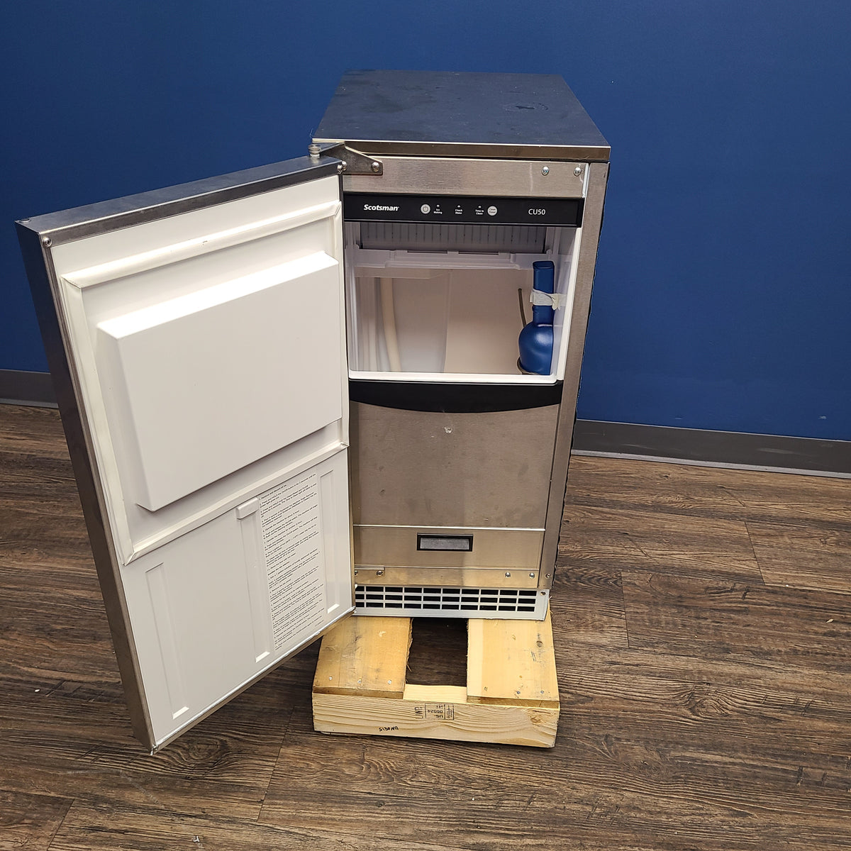 Scotsman CU50PAX-1A Undercounter Ice Maker (Demo) No. 1081293