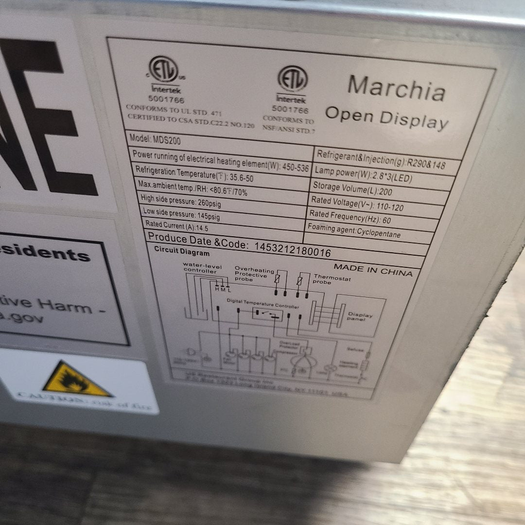 USR Brands MDS200 Mercandiser Refrigerator Demo 7414