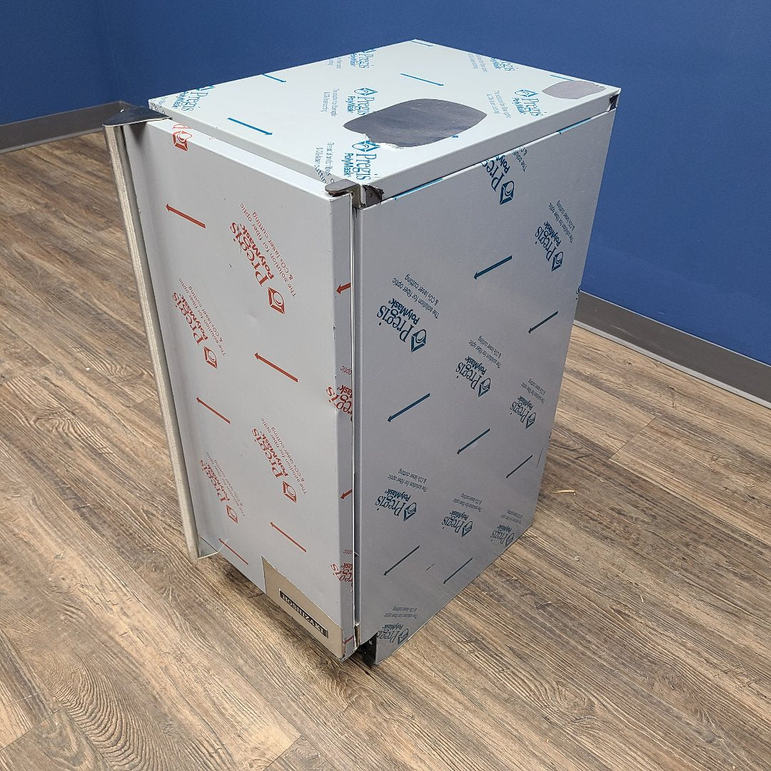Floor Model Hoshizaki AM-50BAJ Undercounter Ice Maker No. 1032894