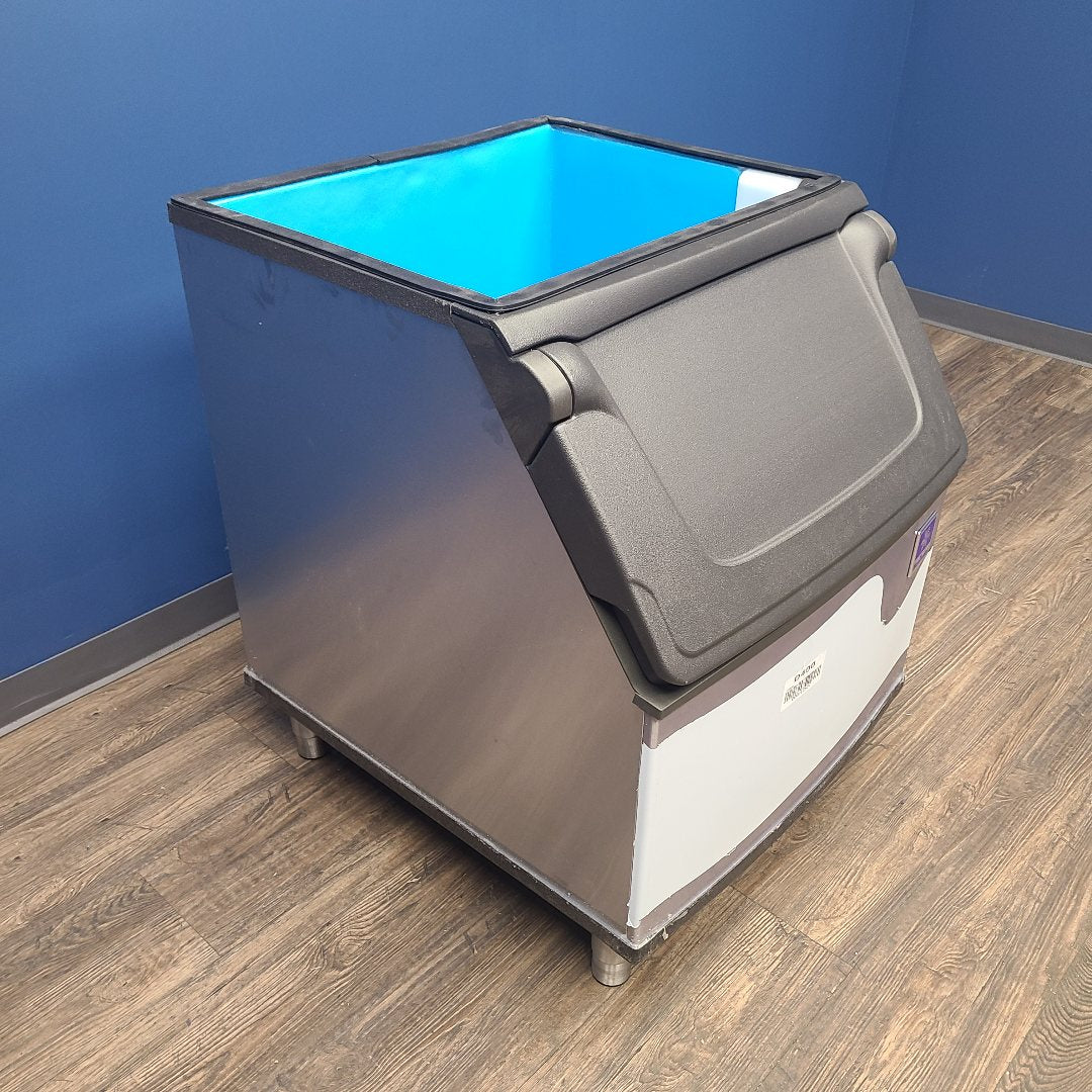 Manitowoc D400 Ice Bin (Floor Model) No. 1075516