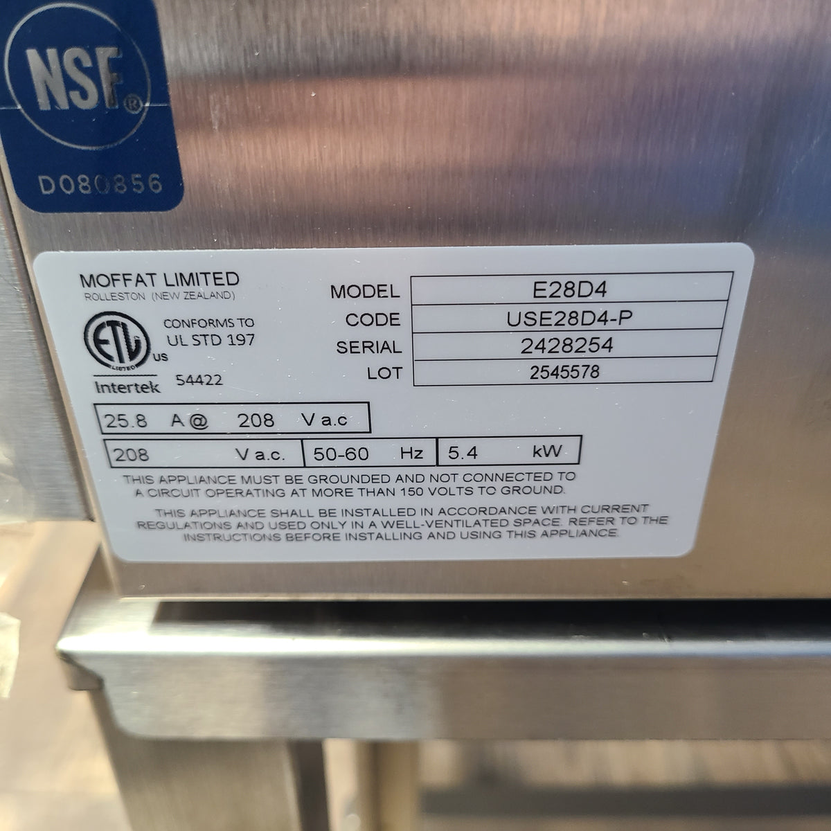 Moffat E28D4/SK2731U Convection Oven (Floor Model) No. 1115091