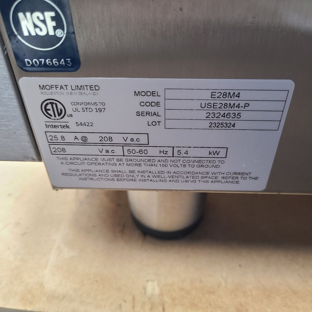 Floor Model Moffat E28M4  No. 1058645