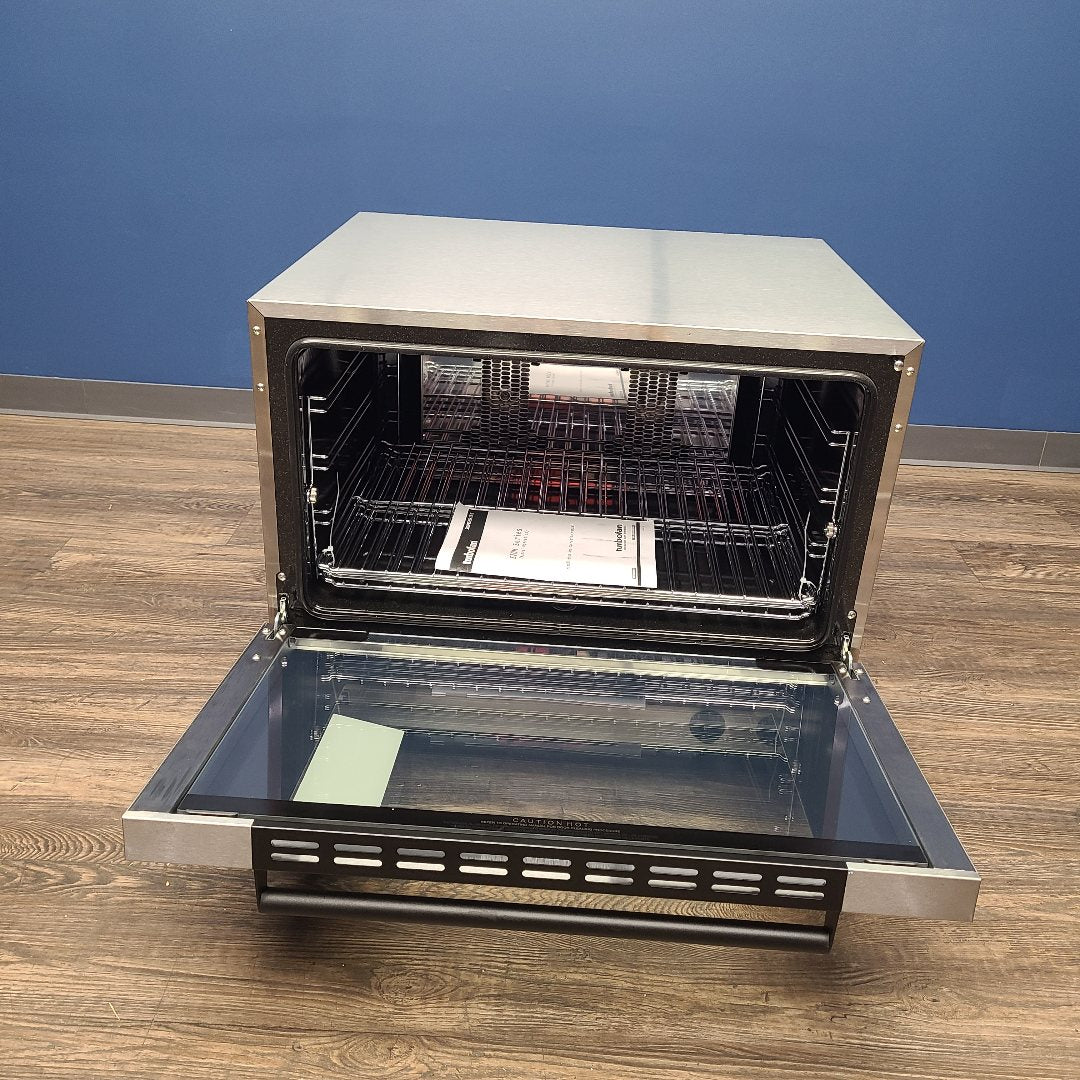 Moffat E28M4-208V  (Floor Model) No. 1070458