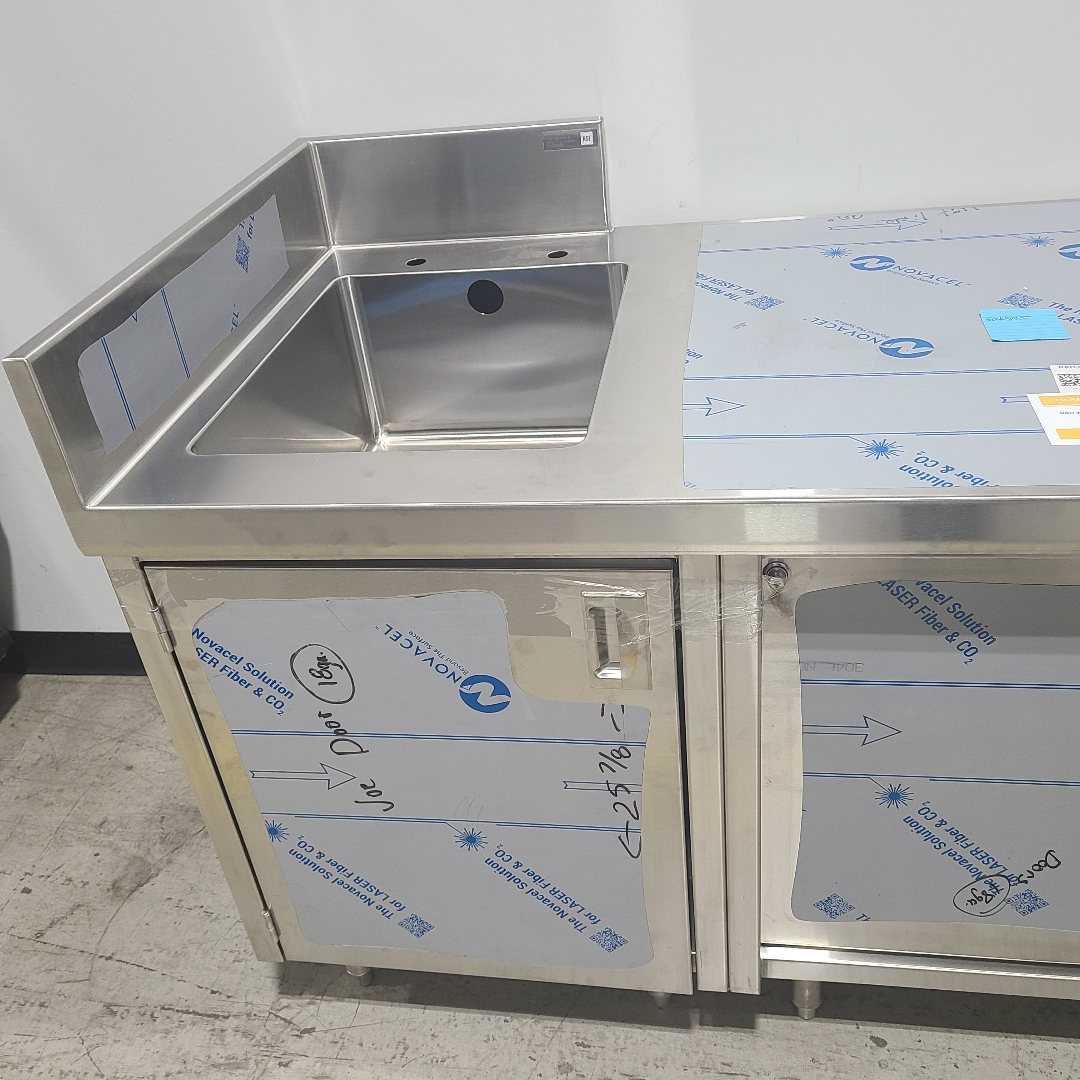 R&D Fabricating, LLC Work Table Work Table (Floor Model) No. 1071697