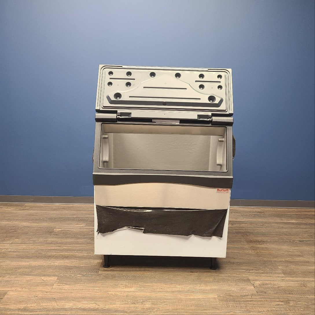 Floor Model Scotsman B842S Ice Bin No. 1032482