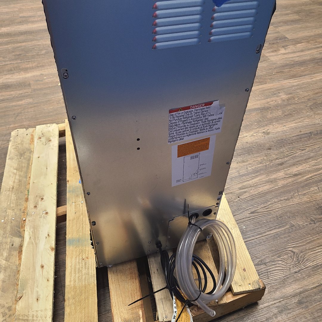 Floor Model Scotsman CU50PAX-1 Undercounter Ice Maker No. 1061489