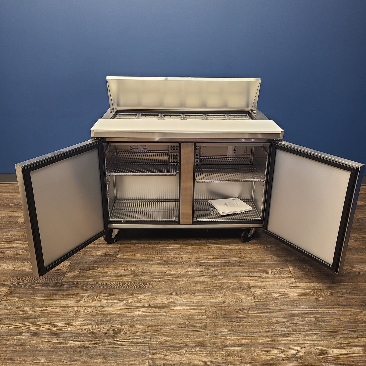 True Mfg. TSSU-48-12-HC Sandwich / Salad Prep Table (Floor Model) No. 1084018