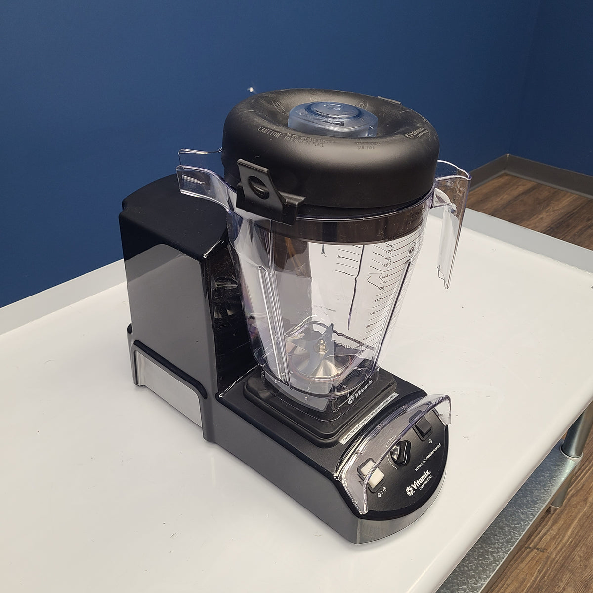 Vitamix 005202-1192 Blender Floor Model 3179