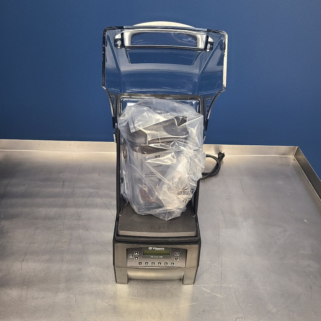 Floor Model Vitamix VM0145  No. 1059981