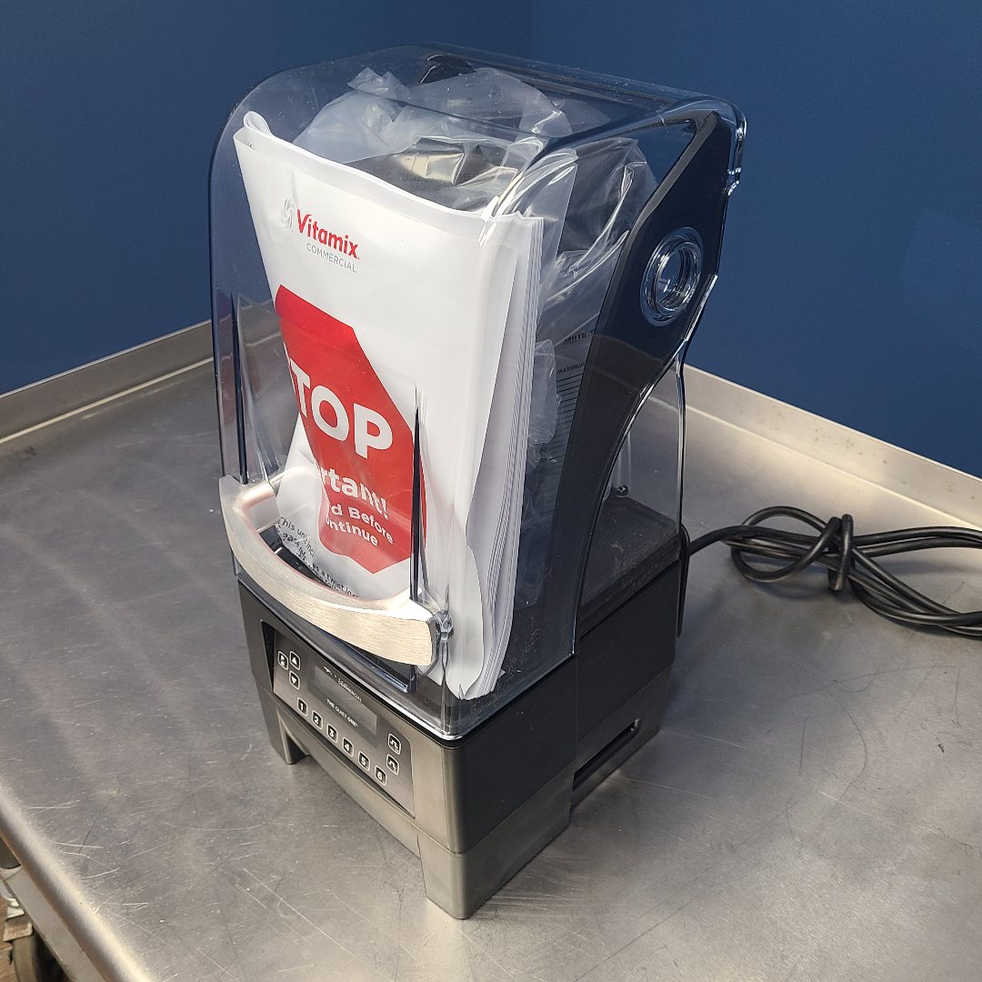 Floor Model Vitamix VM0145  No. 1059981