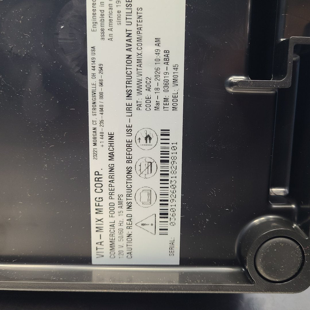 Floor Model Vitamix VM0145  No. 1059981