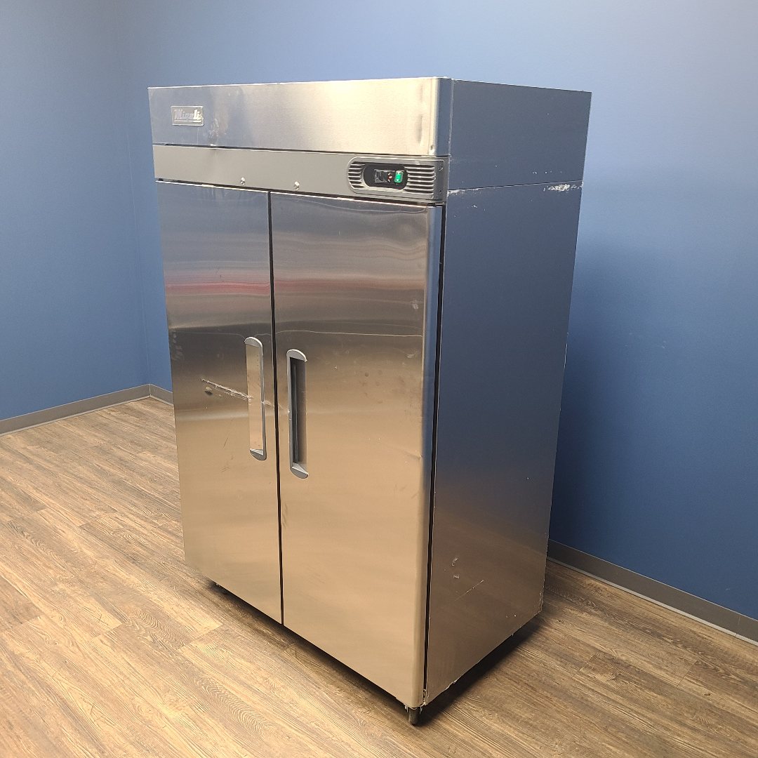 Migali C-2R-HC 51" 2 Door Reach-in Refrigerator (Scratch & Dent T023)