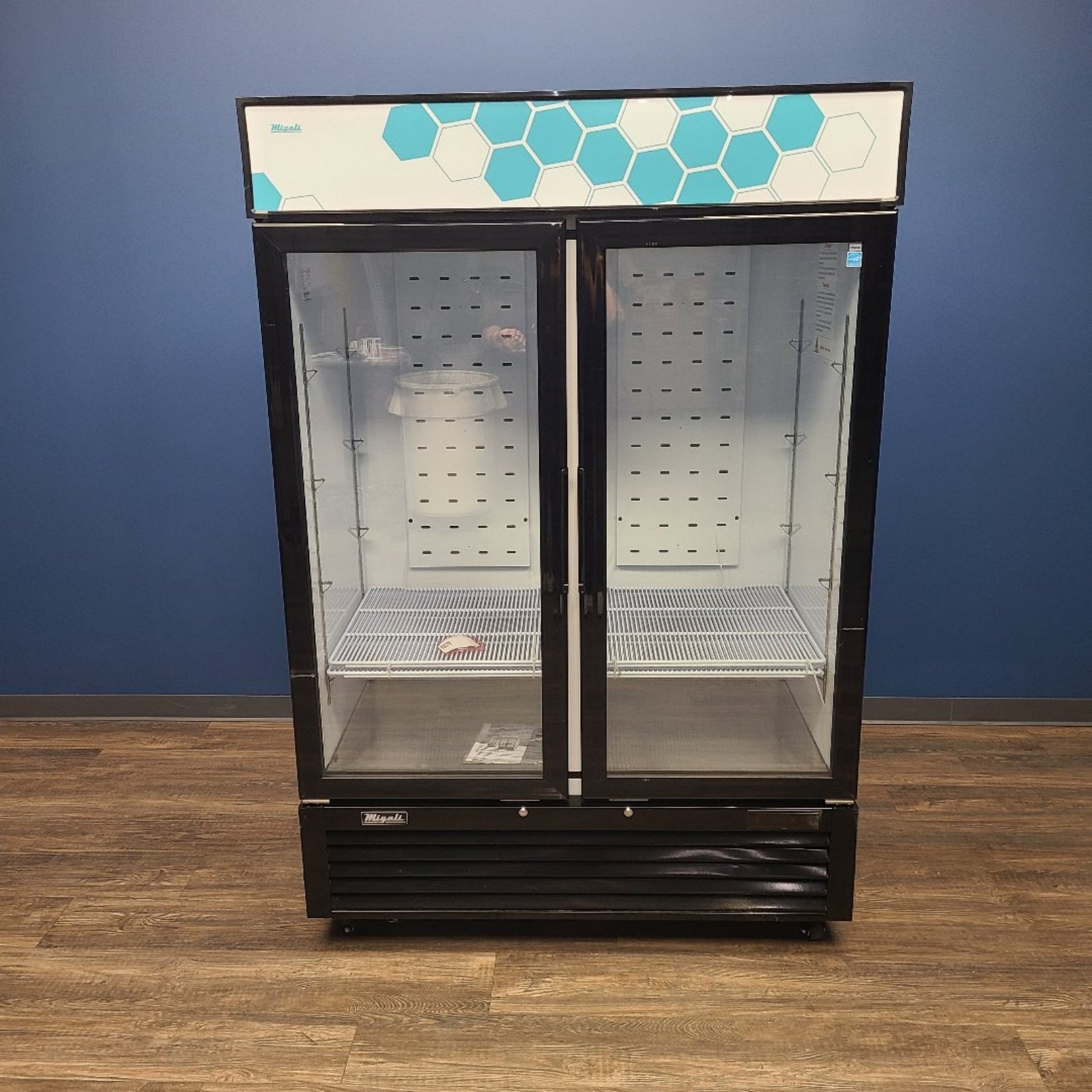 Scratch & Dent Migali Industries C-49RM-HC Merchandiser Refrigerator No. 1057032