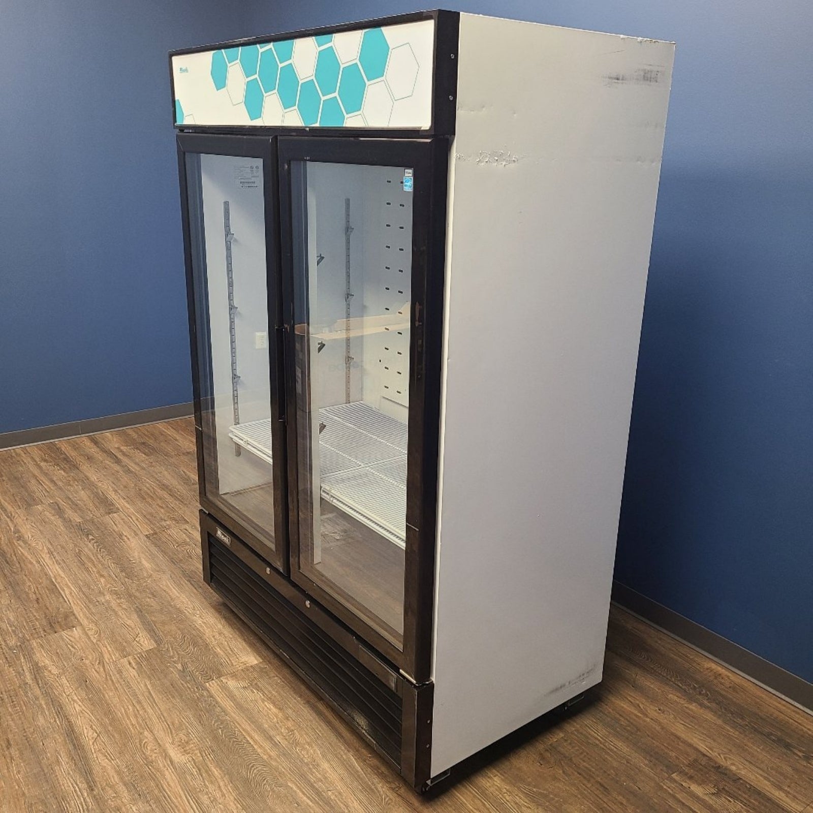 Scratch & Dent Migali Industries C-49RM-HC Merchandiser Refrigerator No. 1057032