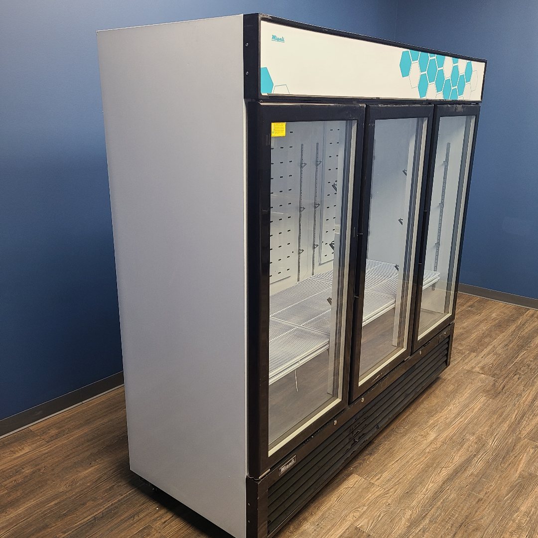 Scratch & Dent Migali Industries C-72RM-HC Merchandiser Refrigerator No. 1048827