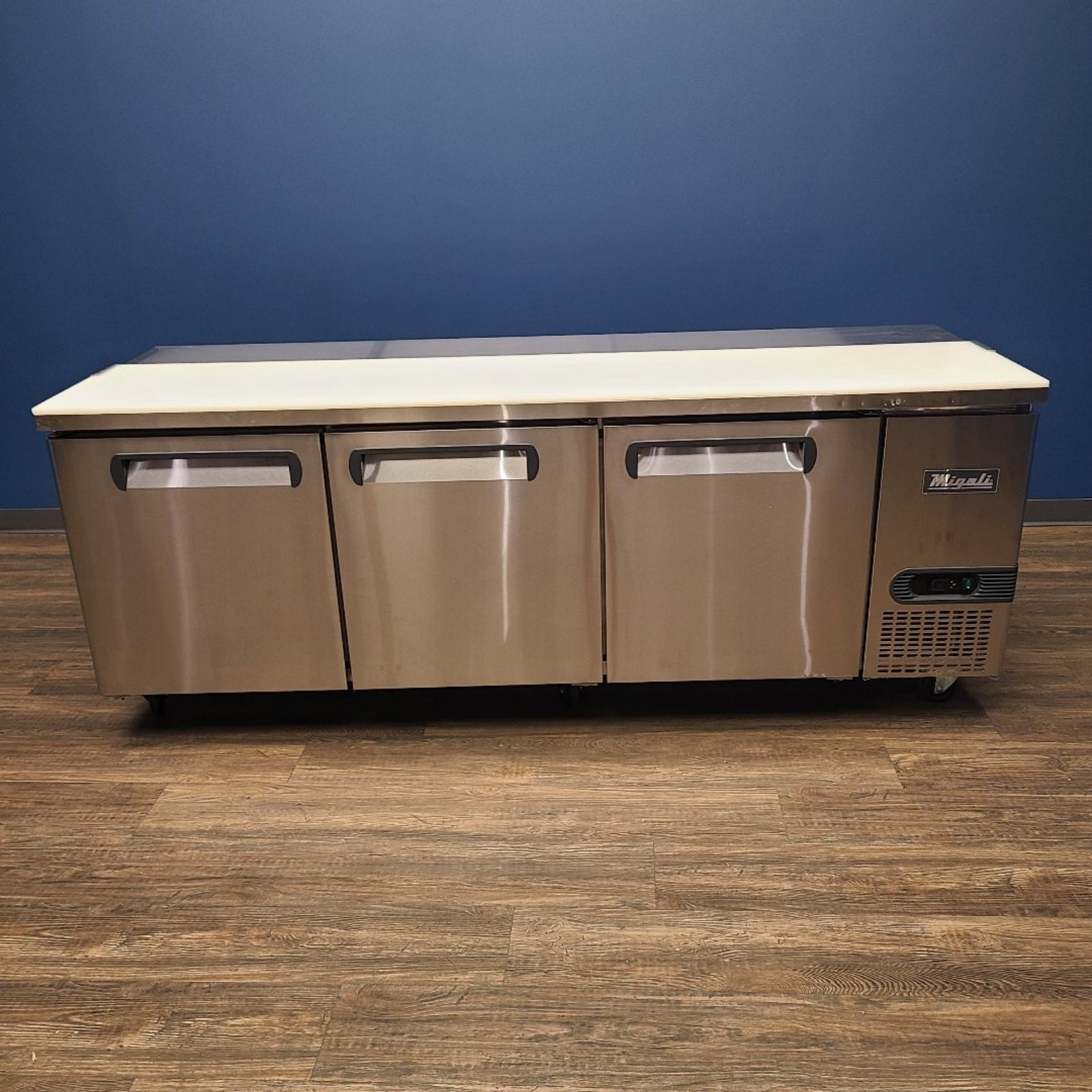 Scratch & Dent Migali Industries C-RWT93-HC Worktop Refrigerator No. 1054807