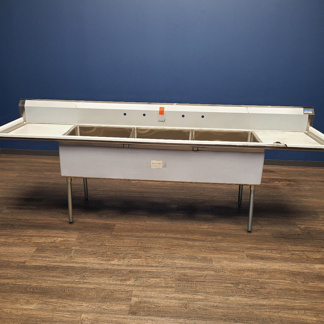 Scratch & Dent BK Resources BKS-3-24-14-24T Compartment Sink No. 1040080