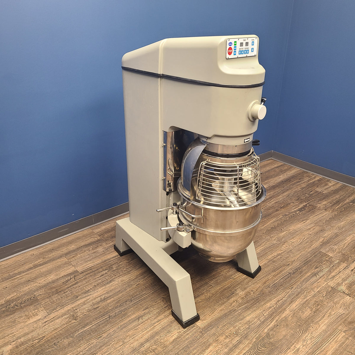 Globe SP62P Food Mixer (Scratch & Dent) No. 1005453