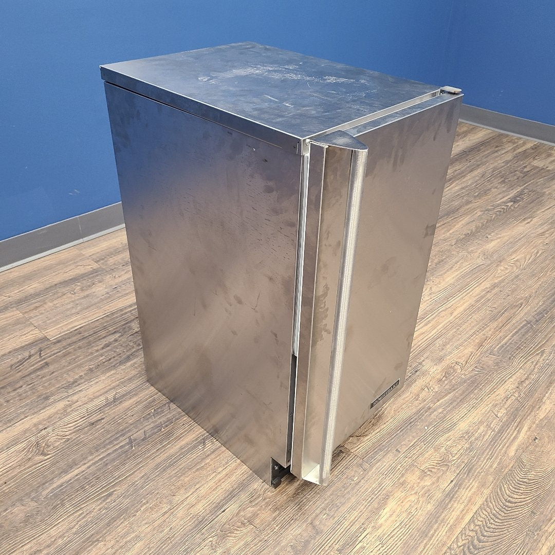Hoshizaki C-80BAJ-AD Undercounter Ice Maker (Scratch & Dent) No. 1018082
