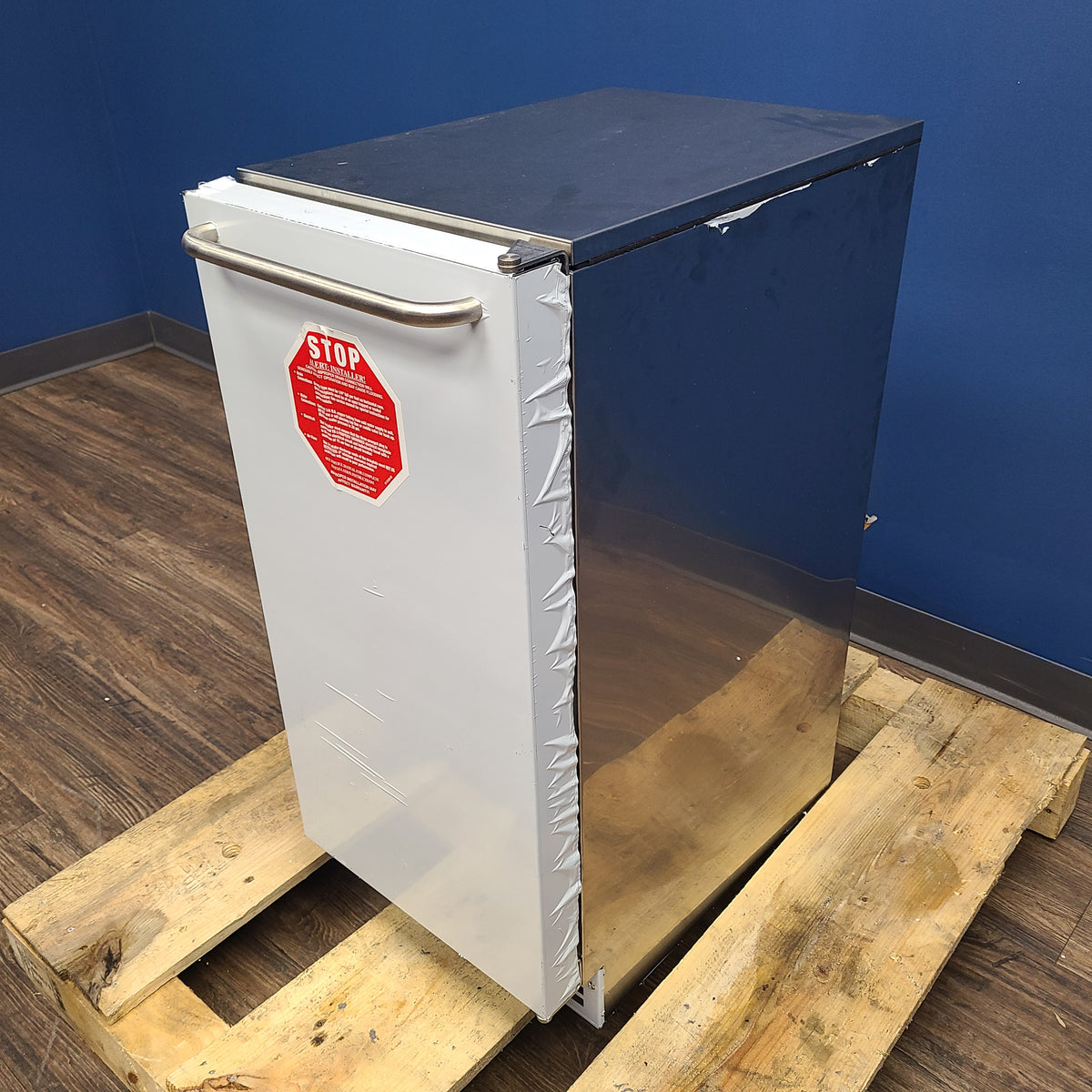 Scotsman CU50GAX-1 Undercounter Ice Maker (Scratch & Dent) No. 1081395