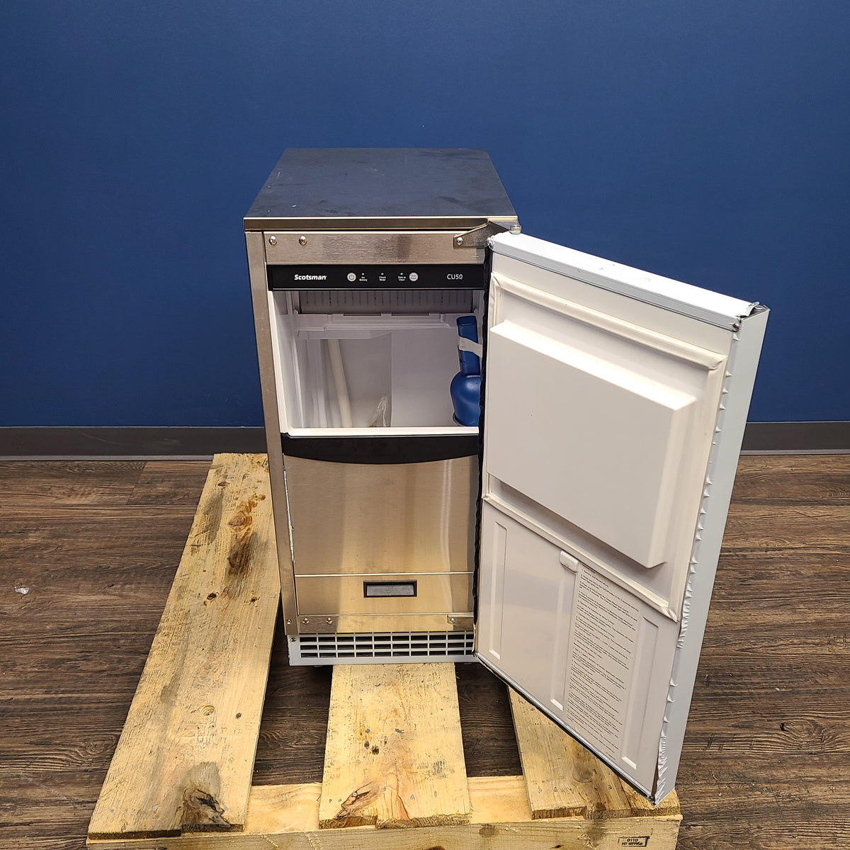 Scotsman CU50GAX-1 Undercounter Ice Maker (Scratch & Dent) No. 1081395