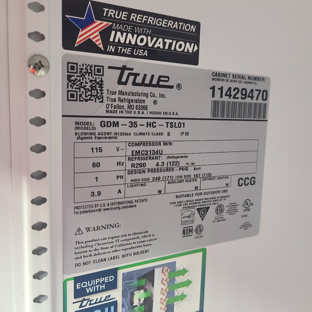 True Mfg. GDM-35-HC~TSL01-BLK Merchandiser Refrigerator Scratch & Dent 9470
