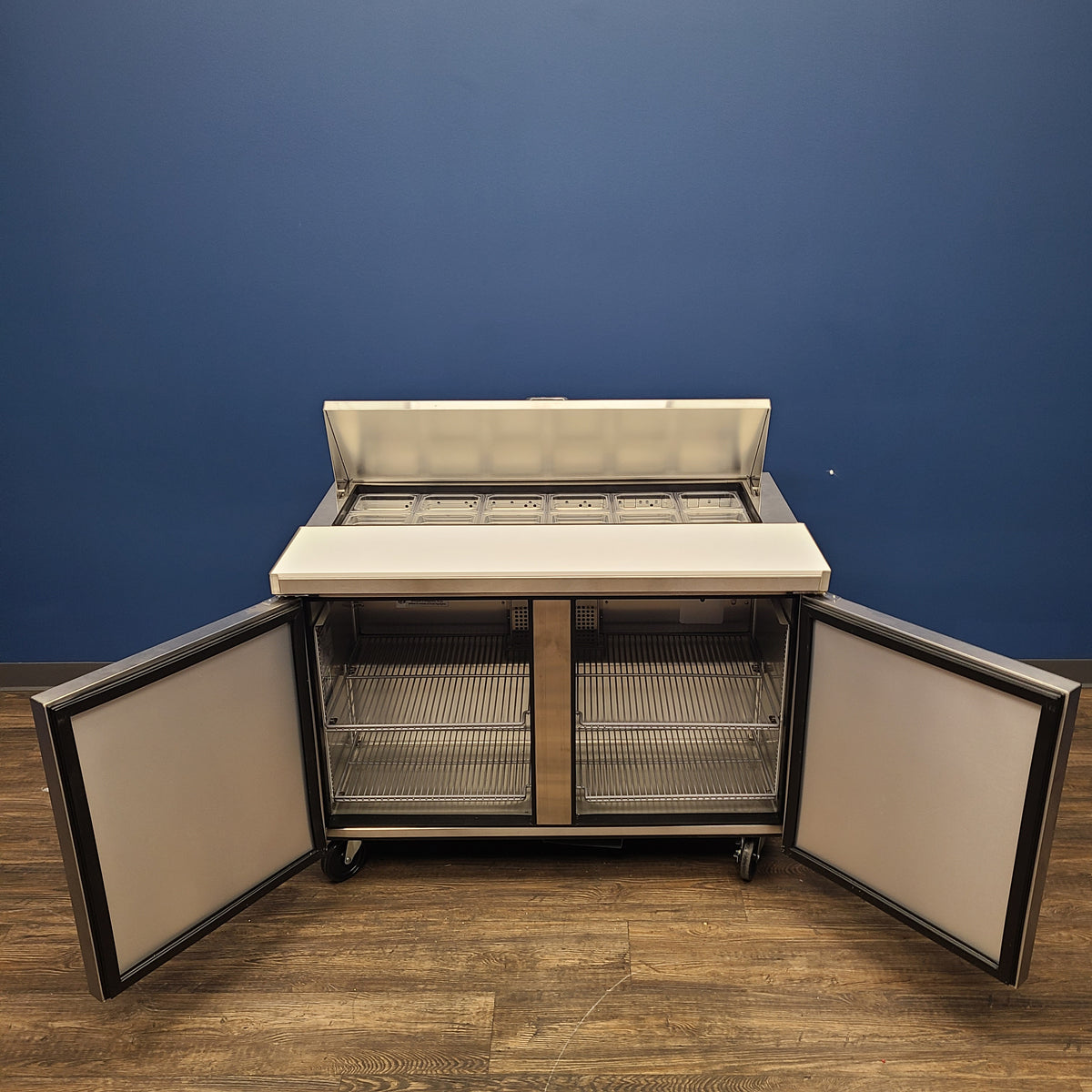 True Mfg. TSSU-48-12-HC Sandwich / Salad Prep Table (Scratch & Dent) No. 1092883