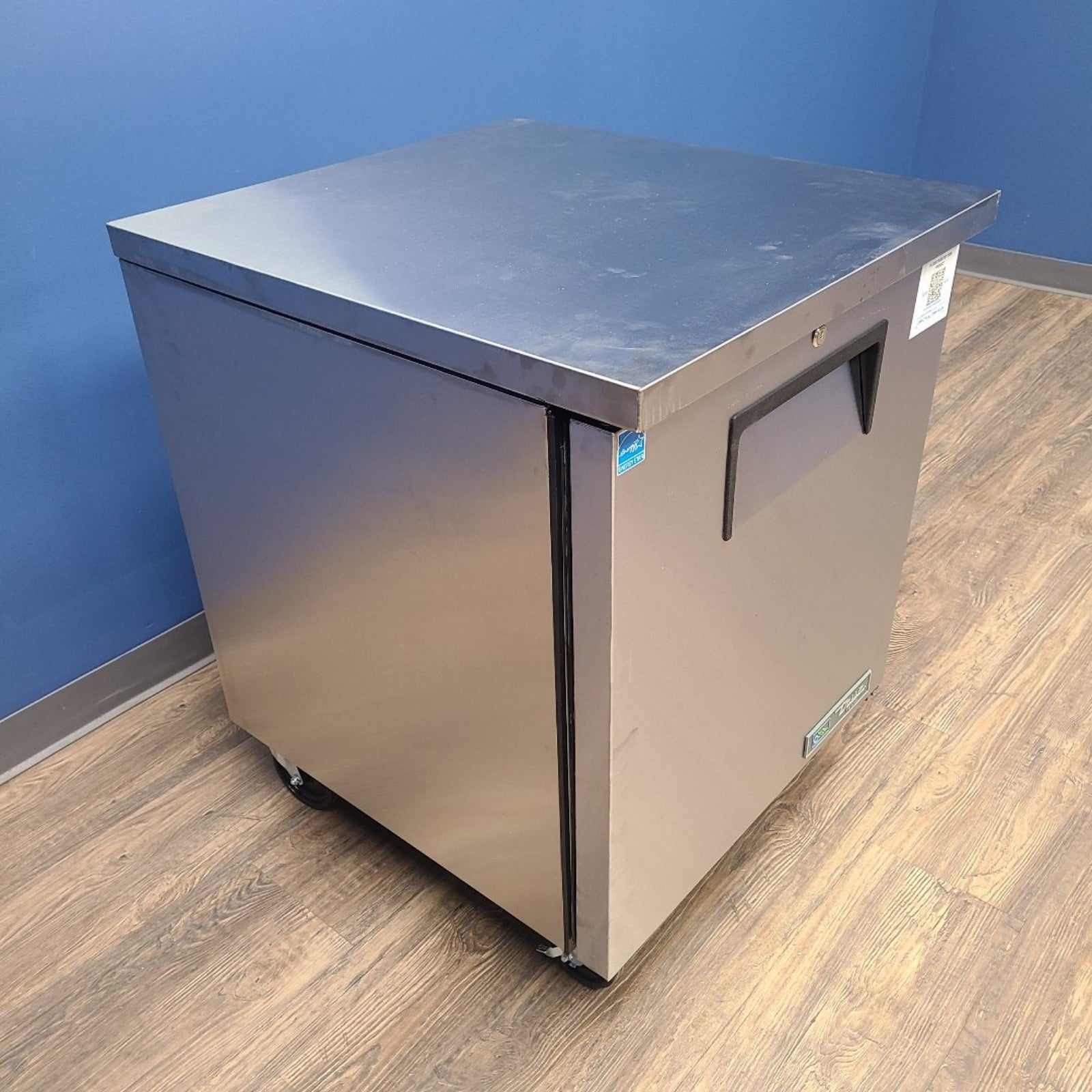 Scratch & Dent True Mfg. - General Foodservice TUC-27F-HC Undercounter Freezer No. 1058512