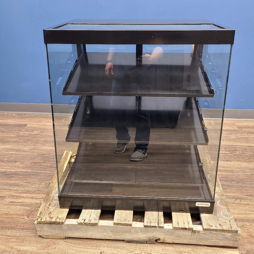 Used Structural Concepts CGS2830 Non-Refrigerated Display Case No. 1054523