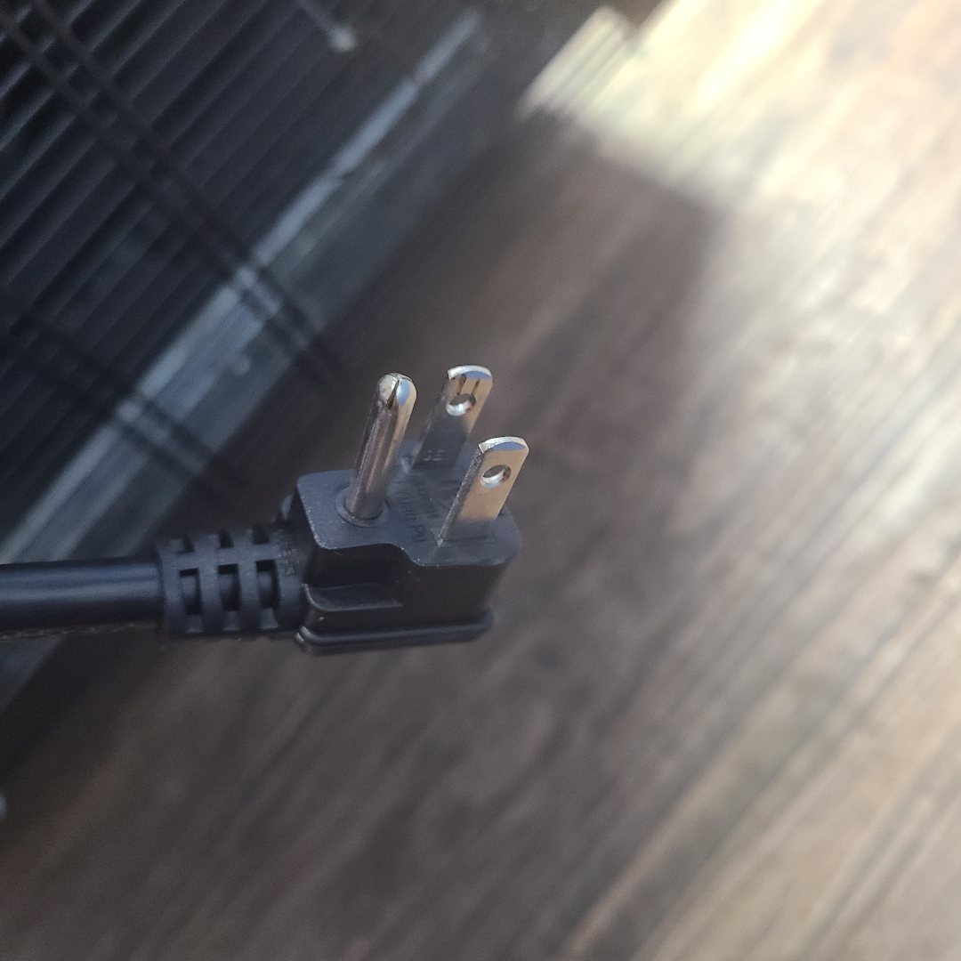 nema plug