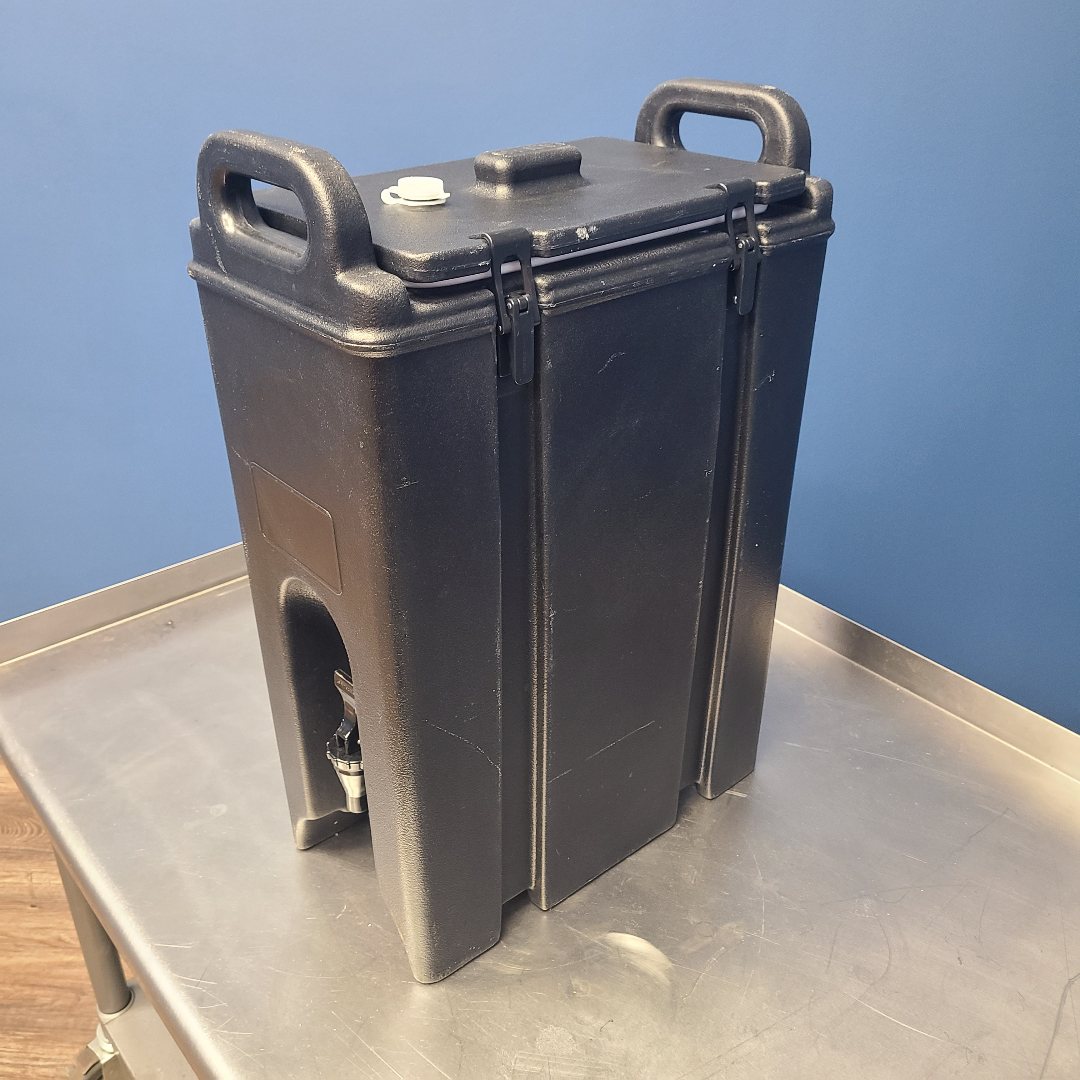 Cambro 500LCD Insulated Beverage Dispenser (Used) No. 1080973