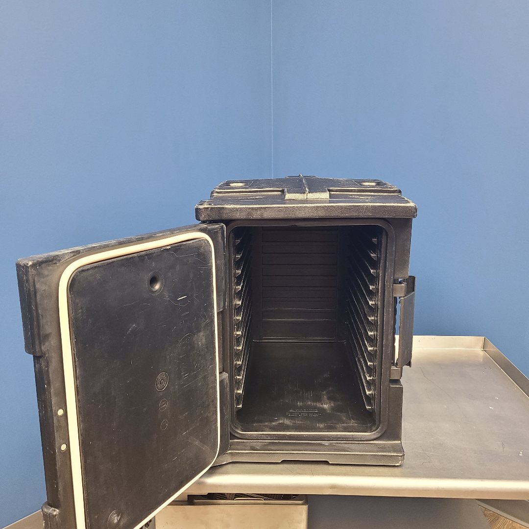Cambro UPC400 Insulated Food Carrier (Used) No. 1080974