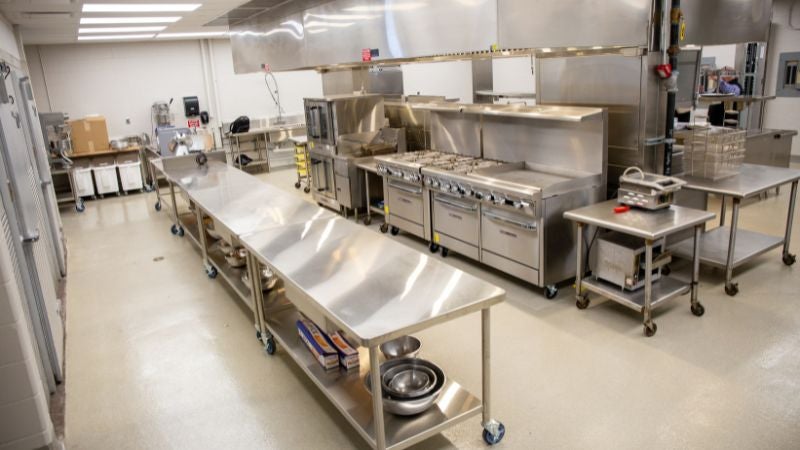 Commerical kitchen prep layout with cooking station