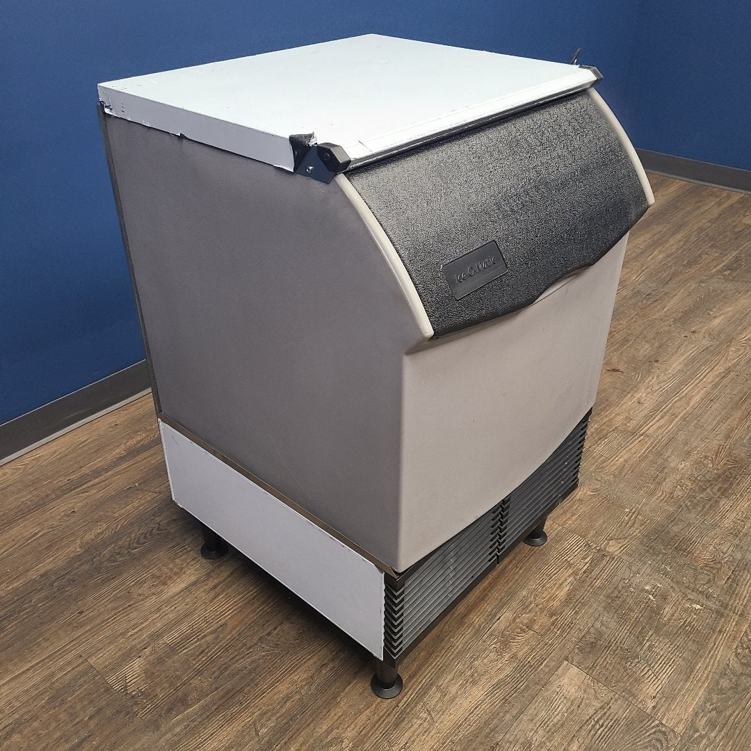 Ice-O-Matic ICEU220HA 24" 238 lb. Undercounter Ice Machine (Demo Unit 0807)