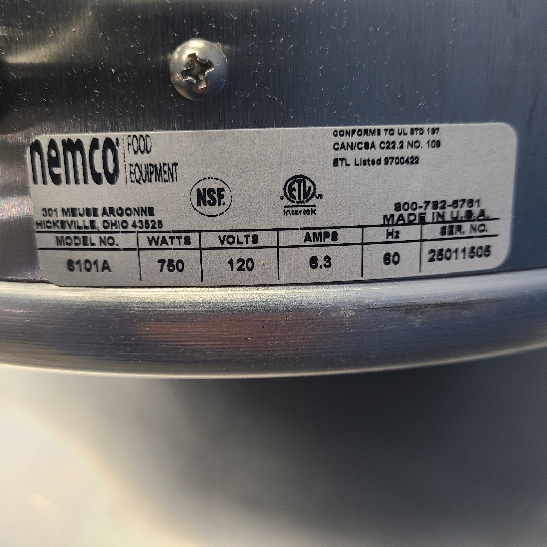 Nemco 6101A 11 Qt. Round Soup Warmer (Demo Unit 1505)
