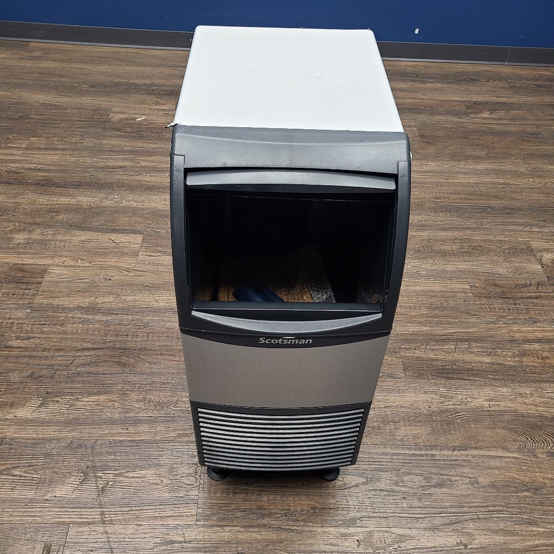 Scotsman CU0715MA-1 Air Cooled Undercounter Ice Machine (Demo Unit 0534)