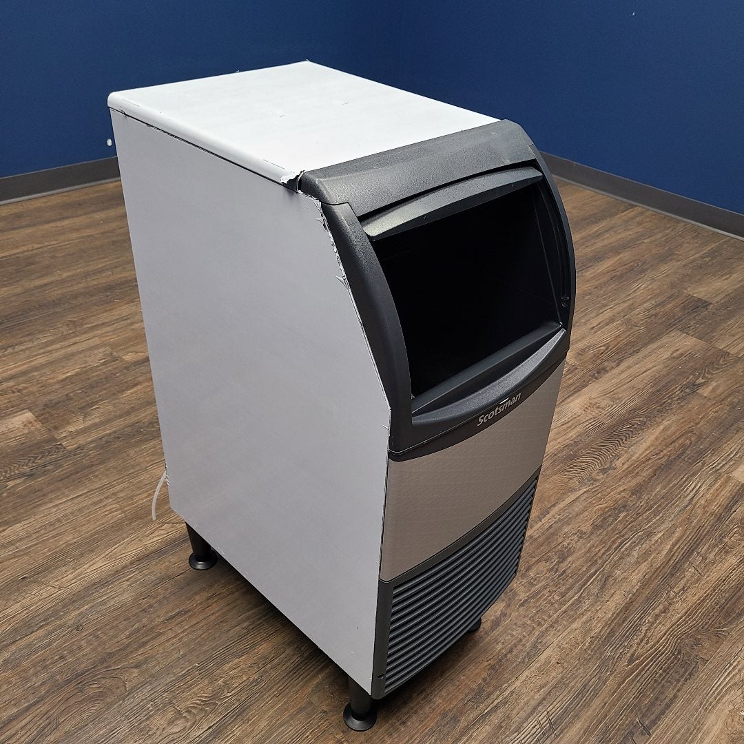 Scotsman CU0715MA-1 Air Cooled Undercounter Ice Machine (Demo Unit 0534)