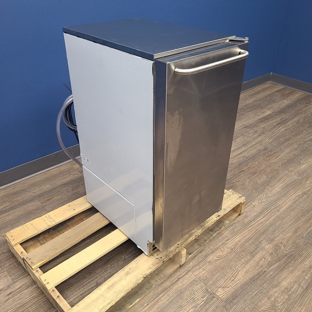 Scotsman CU50PA-1 15" 65 lb. Undercounter Gourmet Ice Machine (Demo Unit 3925)