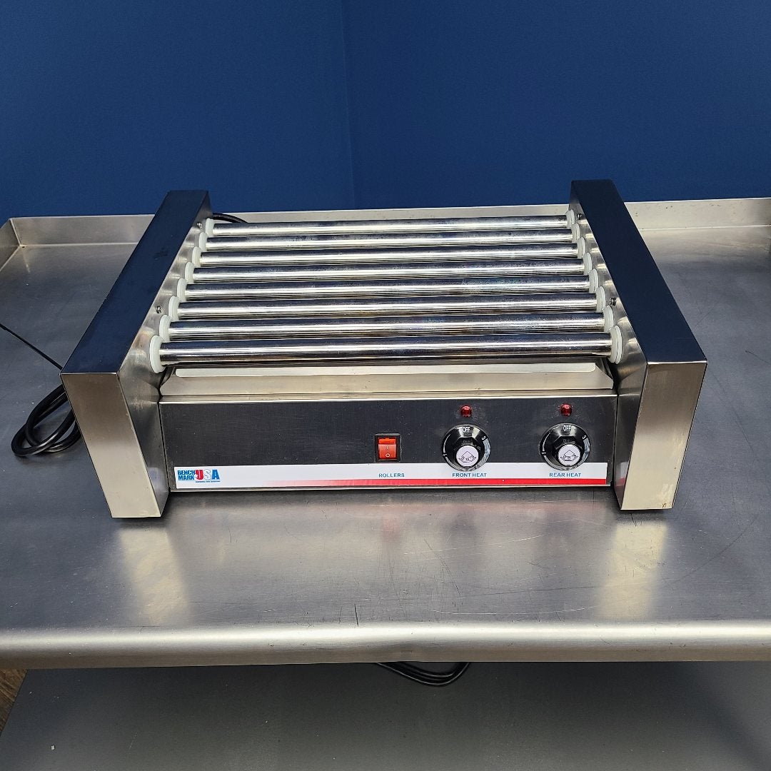 Winco 62020 Countertop 20 Hot Dog Roller Grill (Demo Unit 0001)