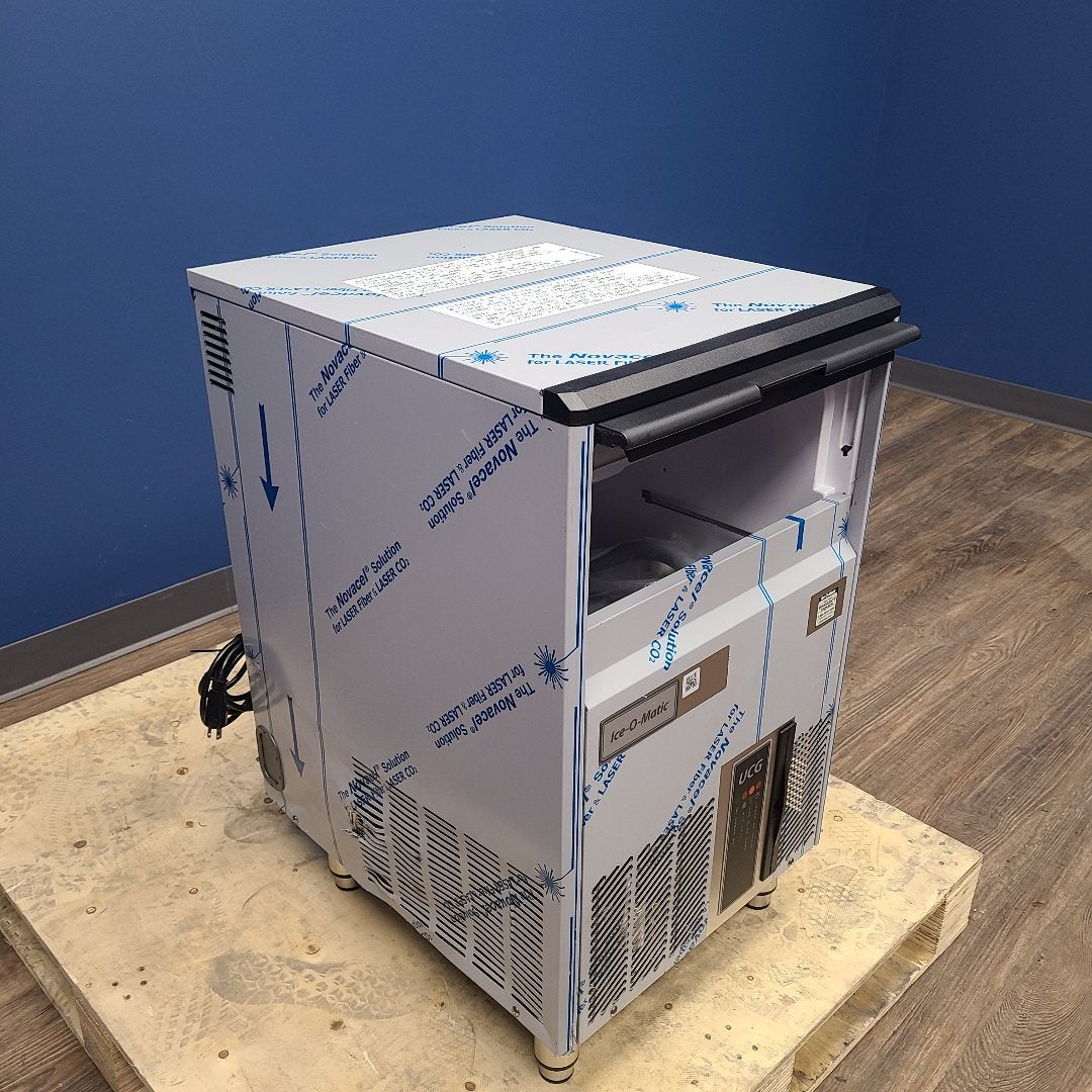 Ice-O-Matic UCG080A 18" 95 lb. Undercounter Gourmet Ice Machine (Floor Model 8305)