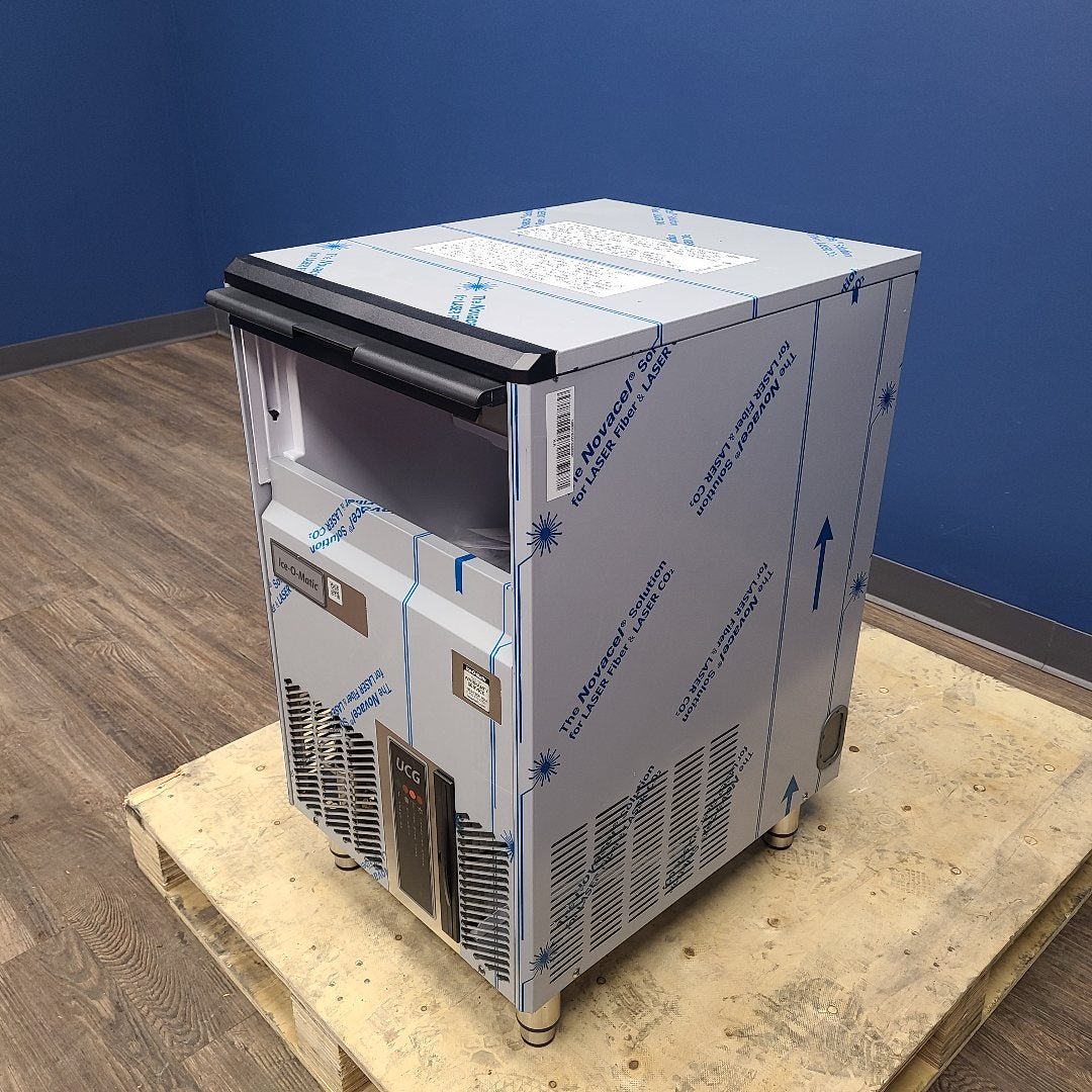 Ice-O-Matic UCG080A 18" 95 lb. Undercounter Gourmet Ice Machine (Floor Model 8305)