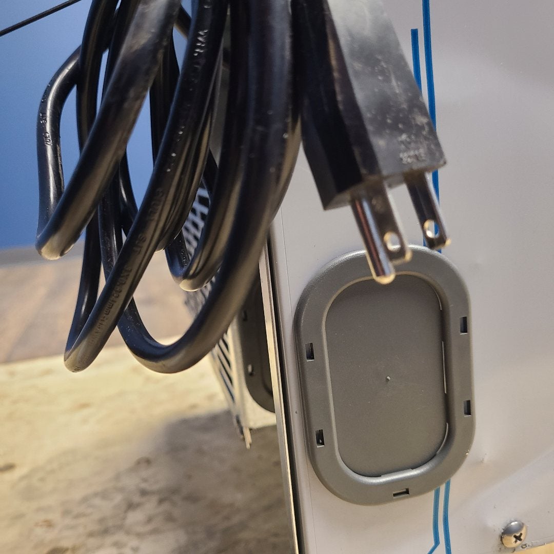 Ice-O-Matic UCG080A 18" 95 lb. Undercounter Gourmet Ice Machine (Floor Model 8305)