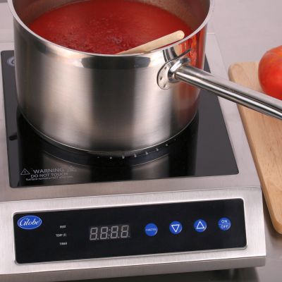 Globe GIR18 13" Electric Countertop Induction Range | 1,800 Watts