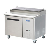 Arctic Air APP48R 48" 1-Door Refrigerated Pizza Prep Table | (6) 1/3 Pan