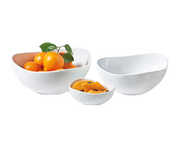 G.E.T. Coralline CS-1080-CN-W White 2 qt Triangle Melamine Serving Bowl