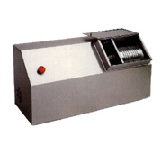 Edlund CH-5000/220V Hydraulic Electric Can Crusher | 10 cans/minute