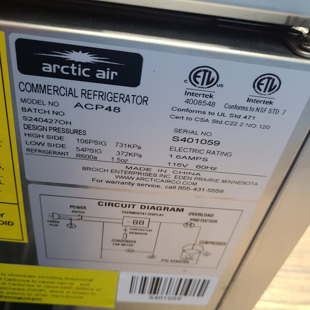 Arctic Air ACP48 48" Refrigerated Countertop Condiment Prep Station (Scratch & Dent 1059)